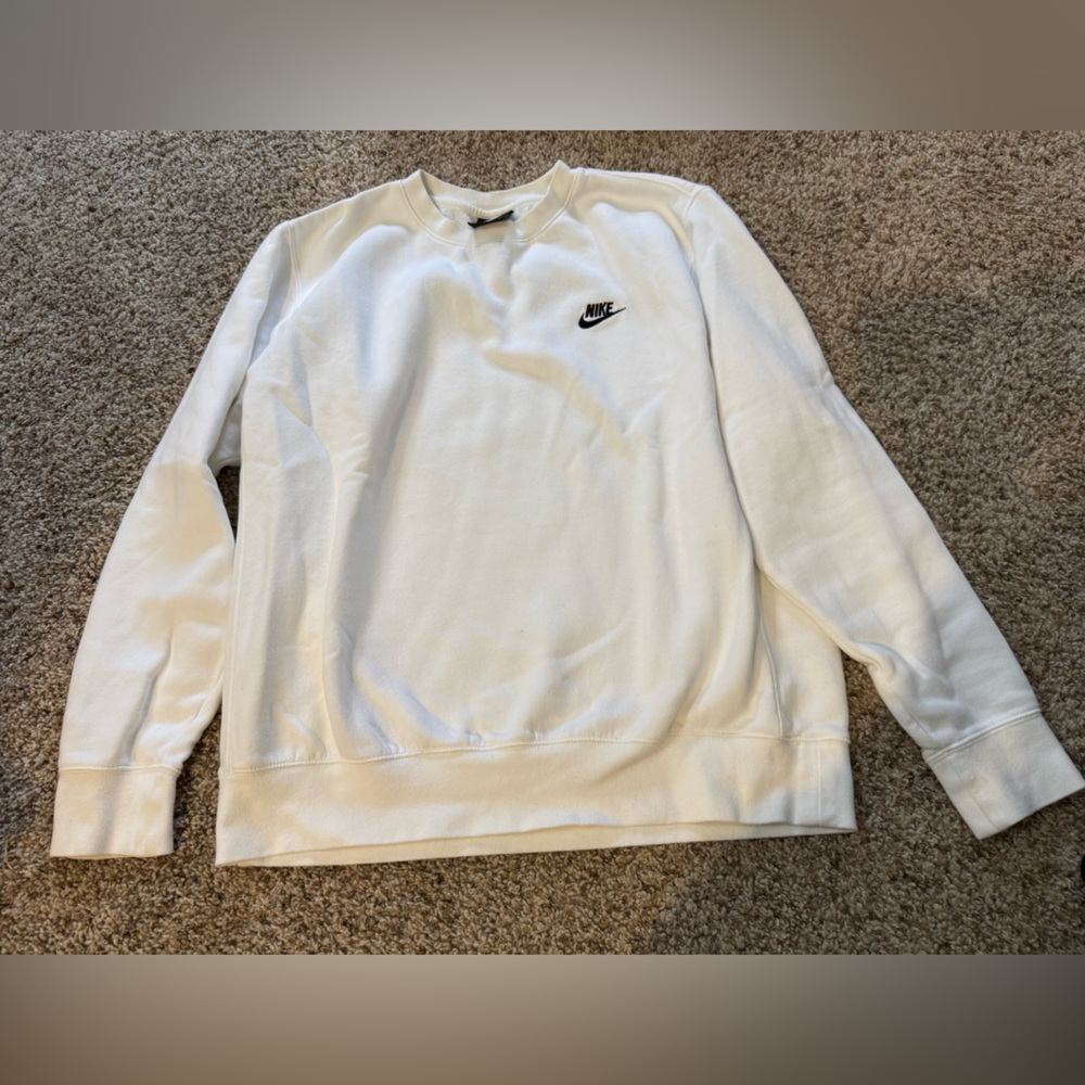 Nike White Crewneck Sweatshirt